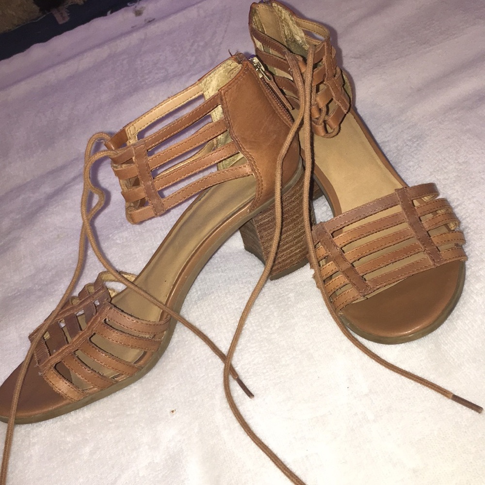 Wedges leather upper